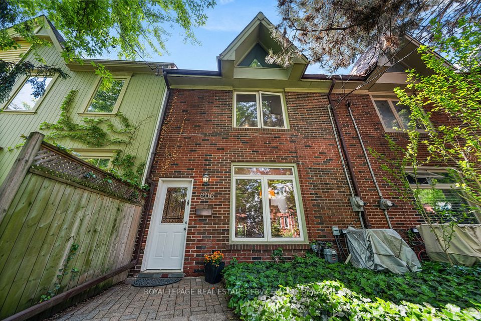 206 Berkeley Street