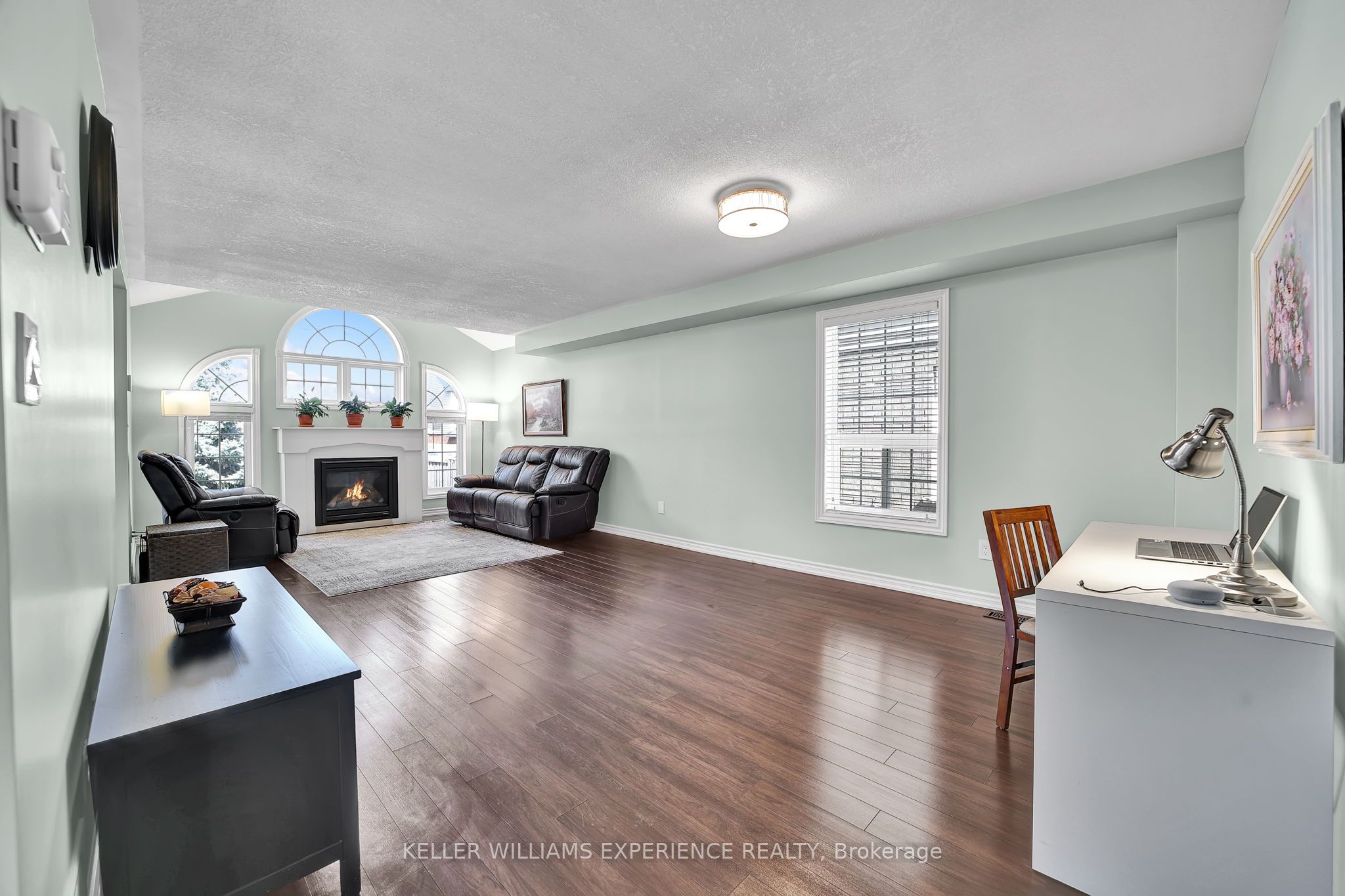 13 KAYLA Crescent