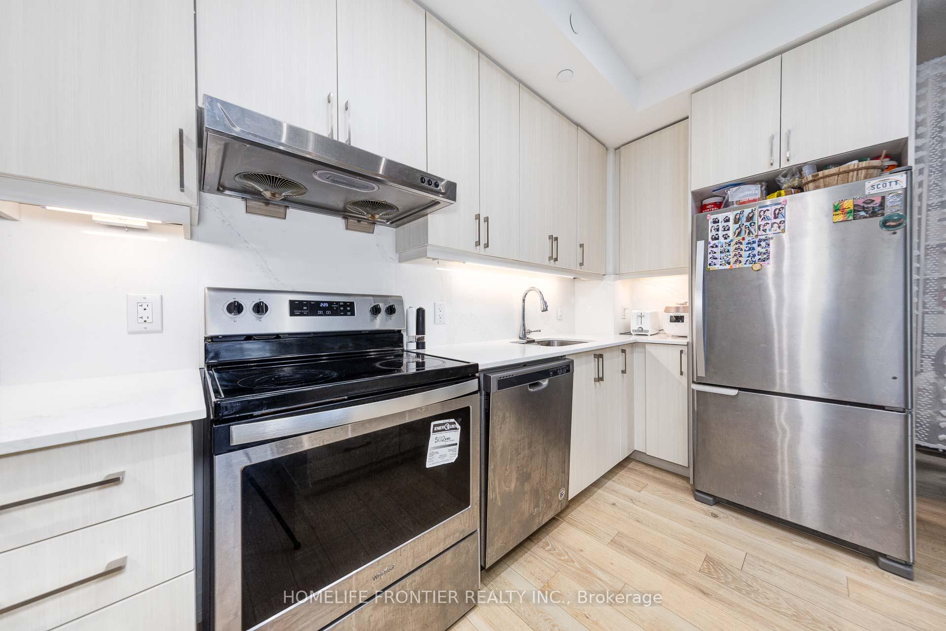 3 Bedrooms Condo at 591 Sheppard,  Toronto For sale