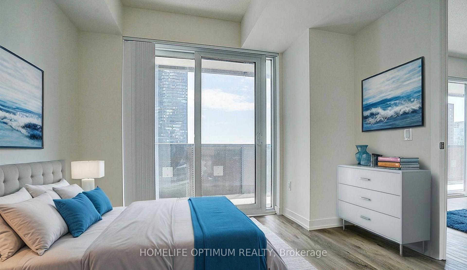 3 Bedrooms Condo at 55 Cooper, Toronto For sale