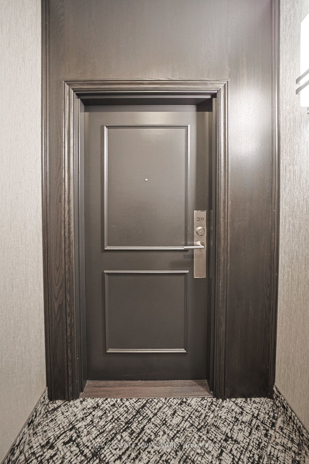 1 Leaside Park Drive, #209