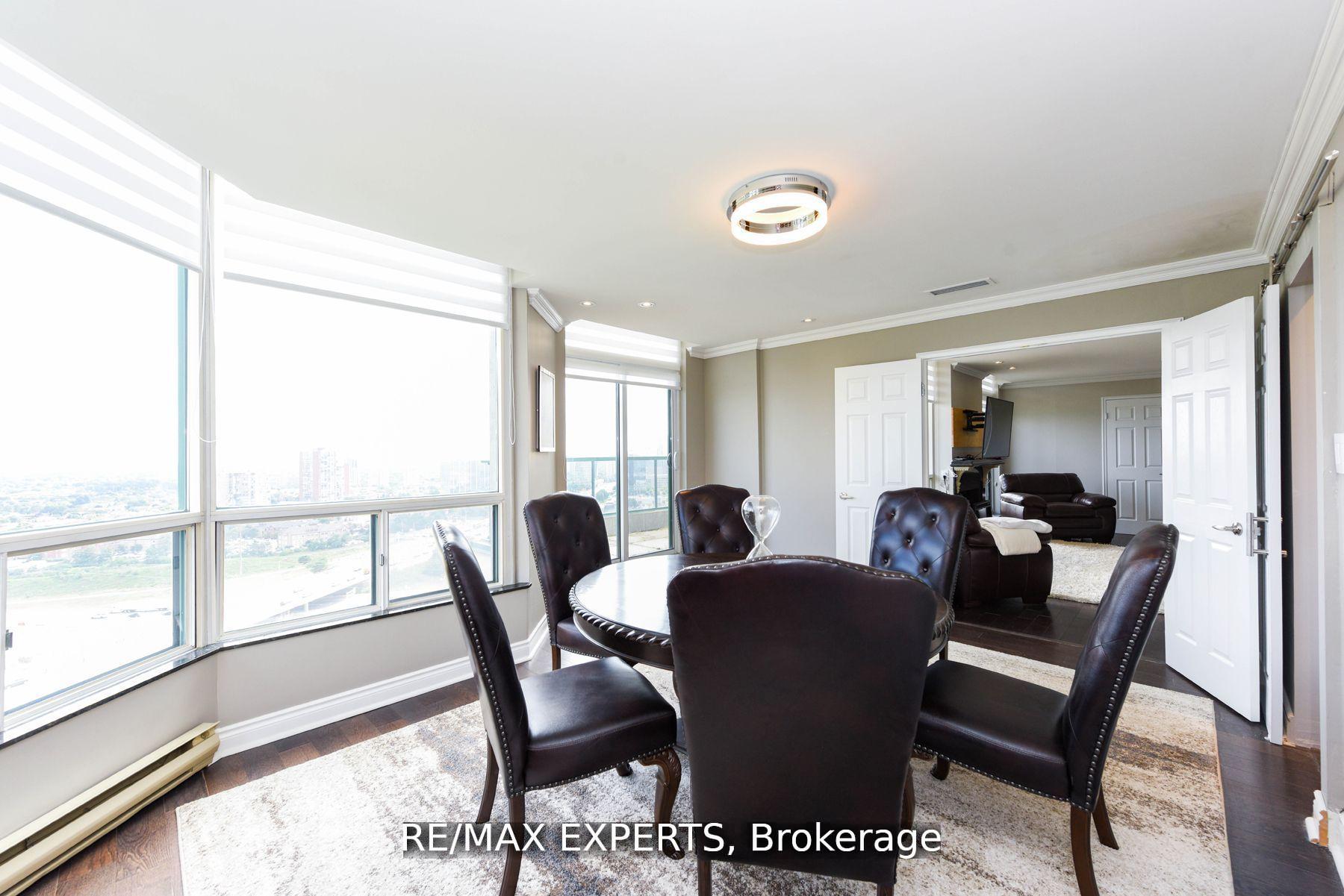 3 Bedrooms Condo at 4460 Tucana, Mississauga For sale