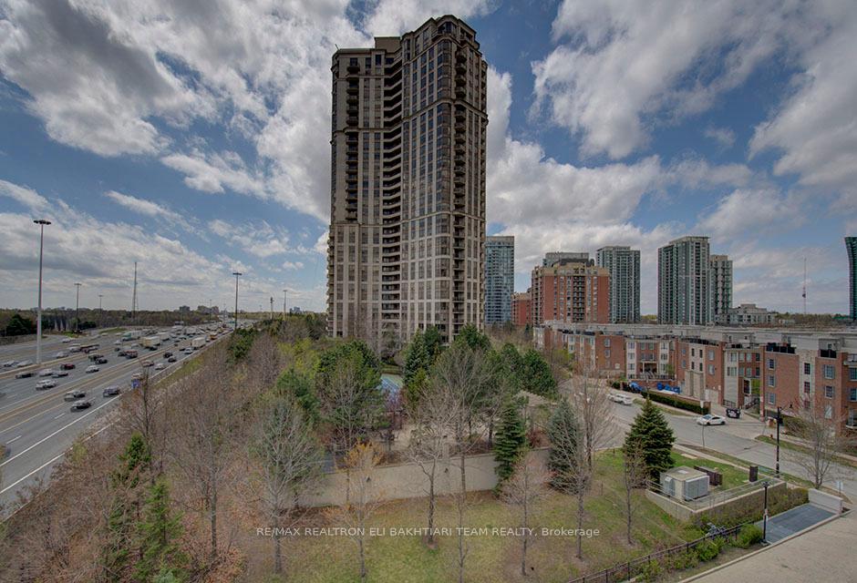 2 Bedrooms Condo at 100 Harrison Garden,  Toronto For sale