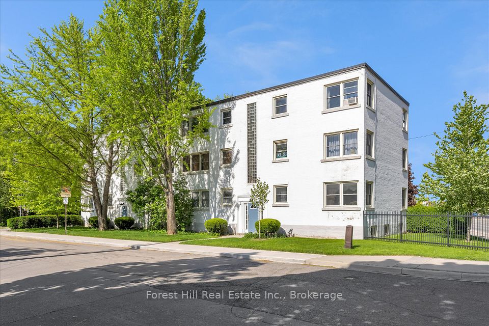 #5 - 2 Stroud Road, Hamilton, ON L8S 1Z6