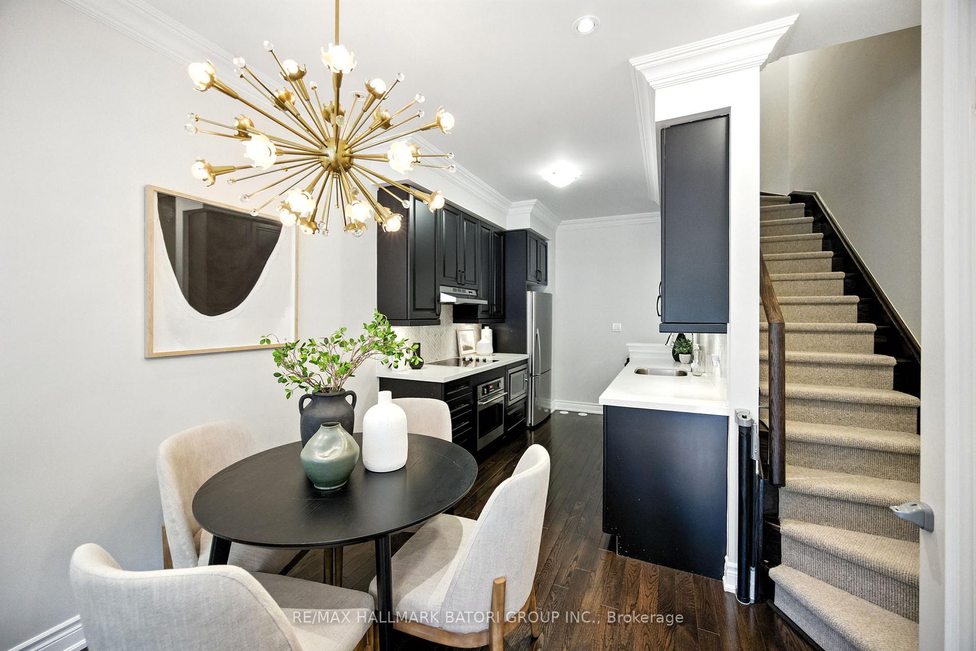 4 Bedrooms Condo at 2110 Bayview, Toronto For sale