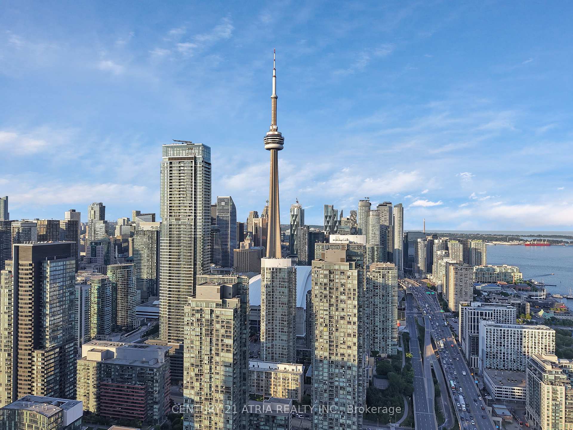 1 Bedroom Condo at 15 Fort York, Toronto For sale