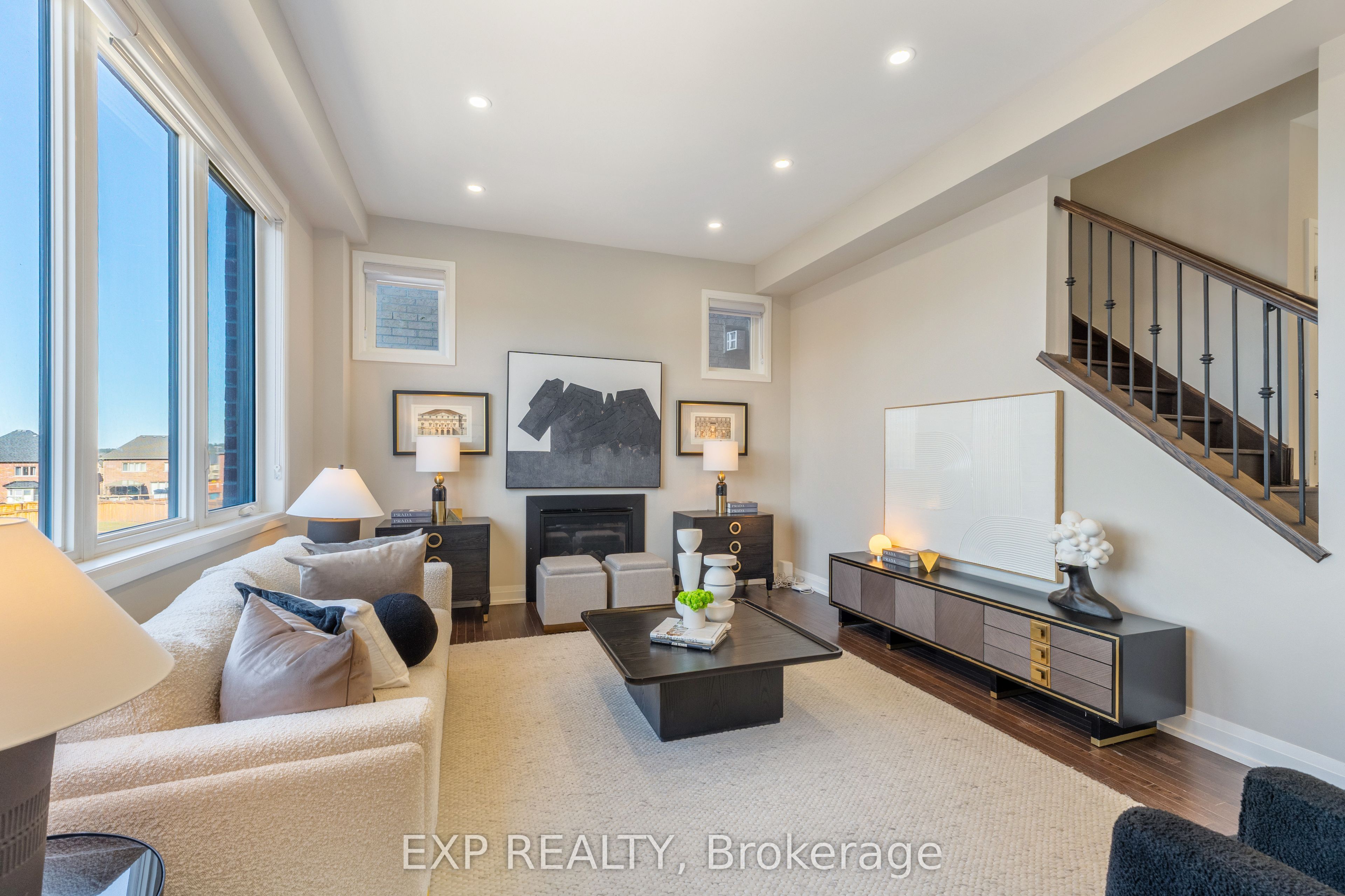 61 Frank Kelly Drive