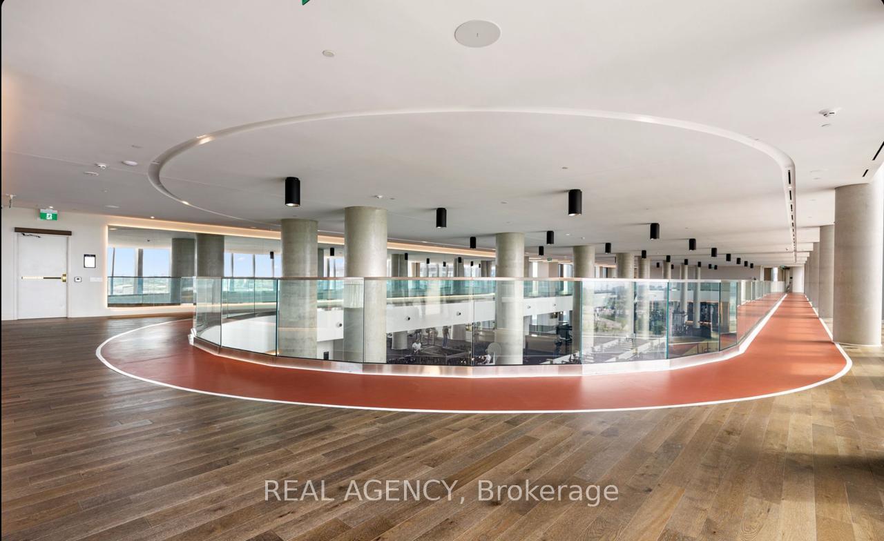 2 Bedrooms Condo at 1000 Portage,  Vaughan For sale
