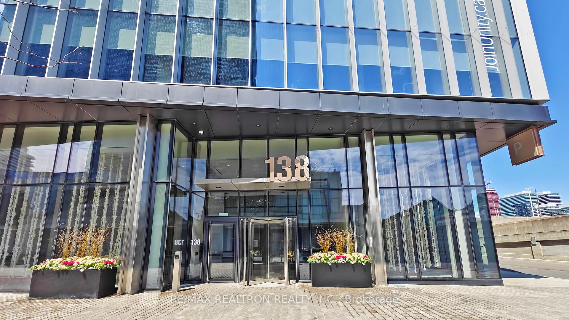 2 Bedrooms Condo at 138 Downes, Toronto For sale