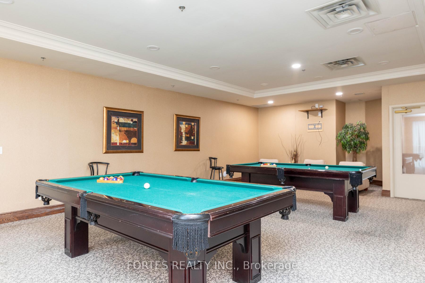 2 Bedrooms Condo at 9 Michael Power,  Toronto For sale