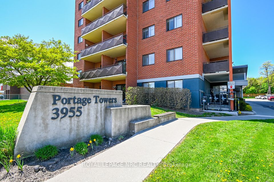 3955 Portage