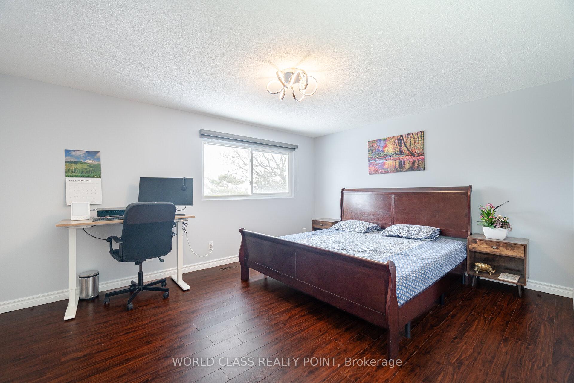 4 Bedrooms Condo at 525 Meadows, Mississauga For sale