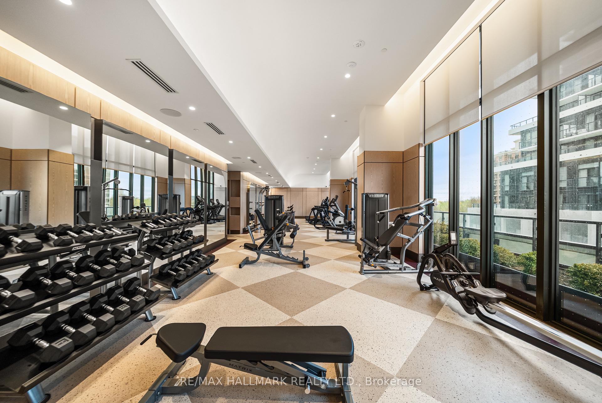 3 Bedrooms Condo at 10 Inn On The Park, Toronto For sale