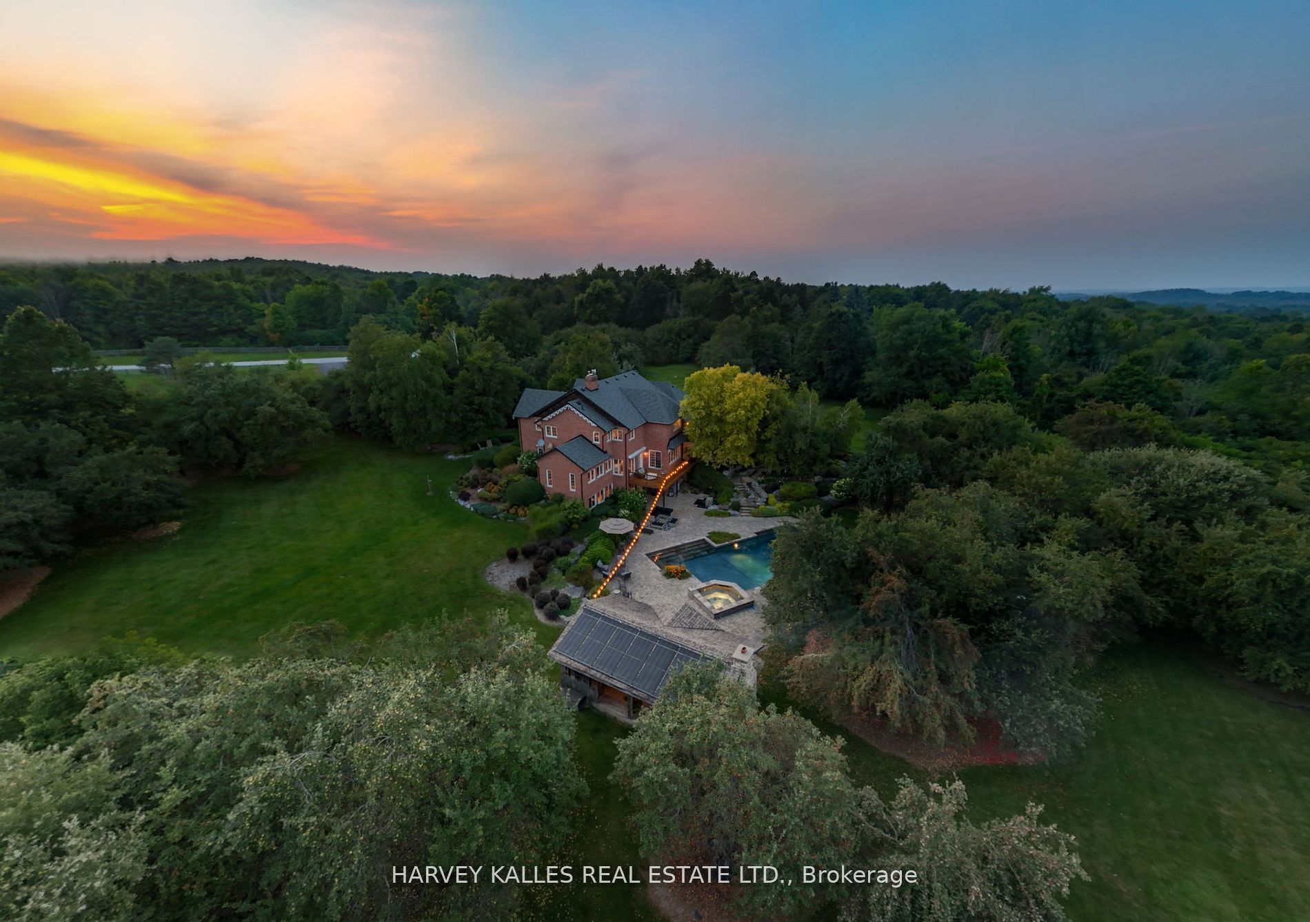 3 Rutland Hill Court