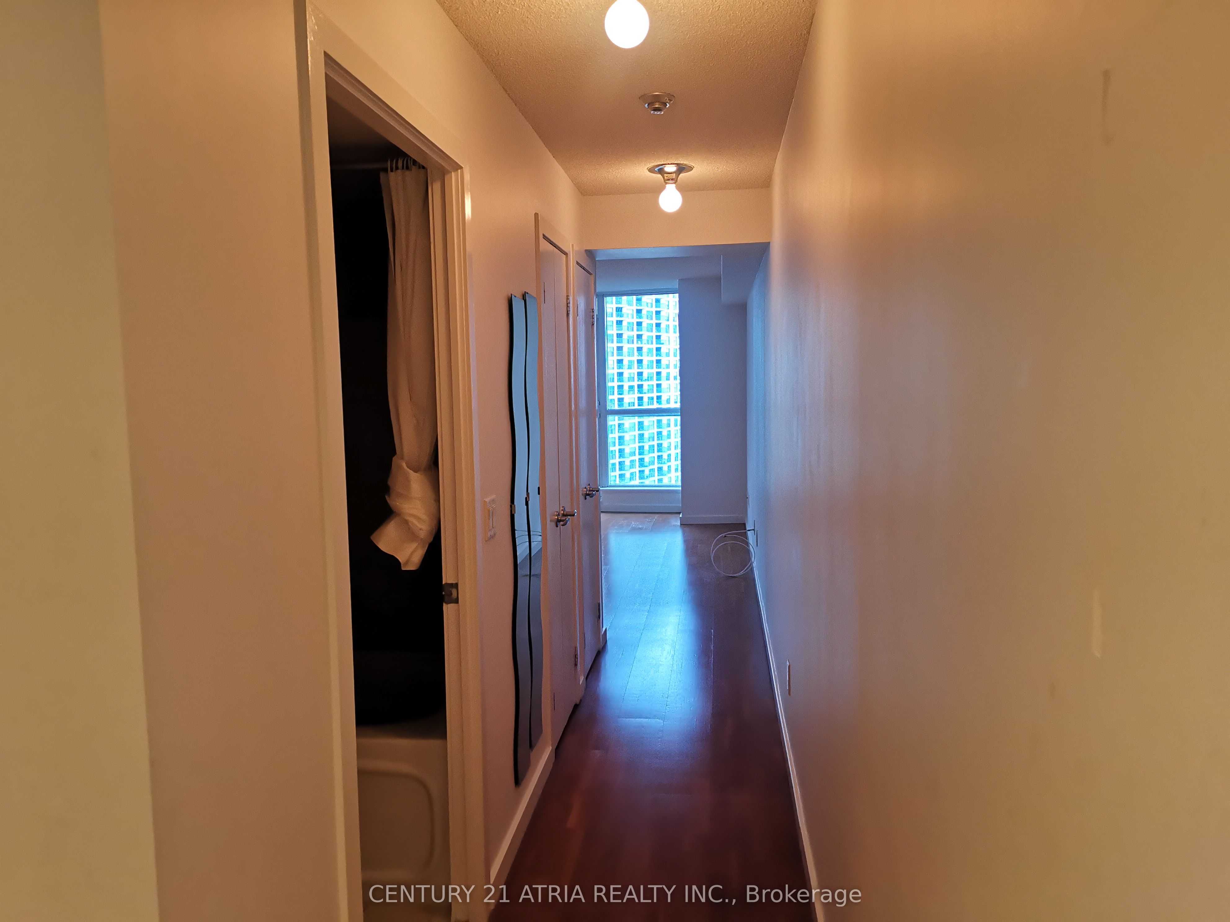 208 Queens Quay W, #1805