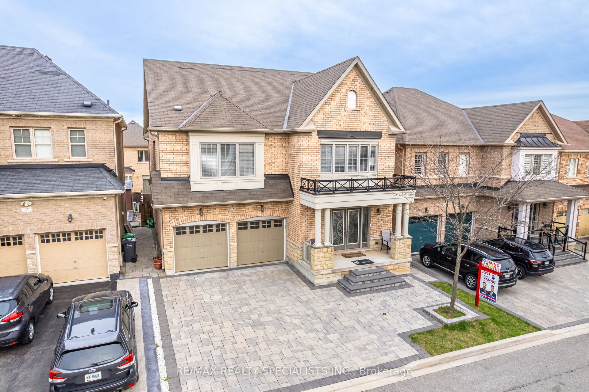 15 Cranwood Circle, Brampton, ON L6Y 0Y4