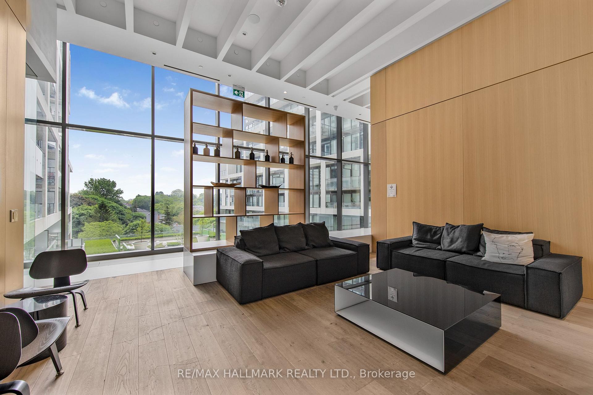 2 Bedrooms Condo at 5 Soudan, Toronto For sale