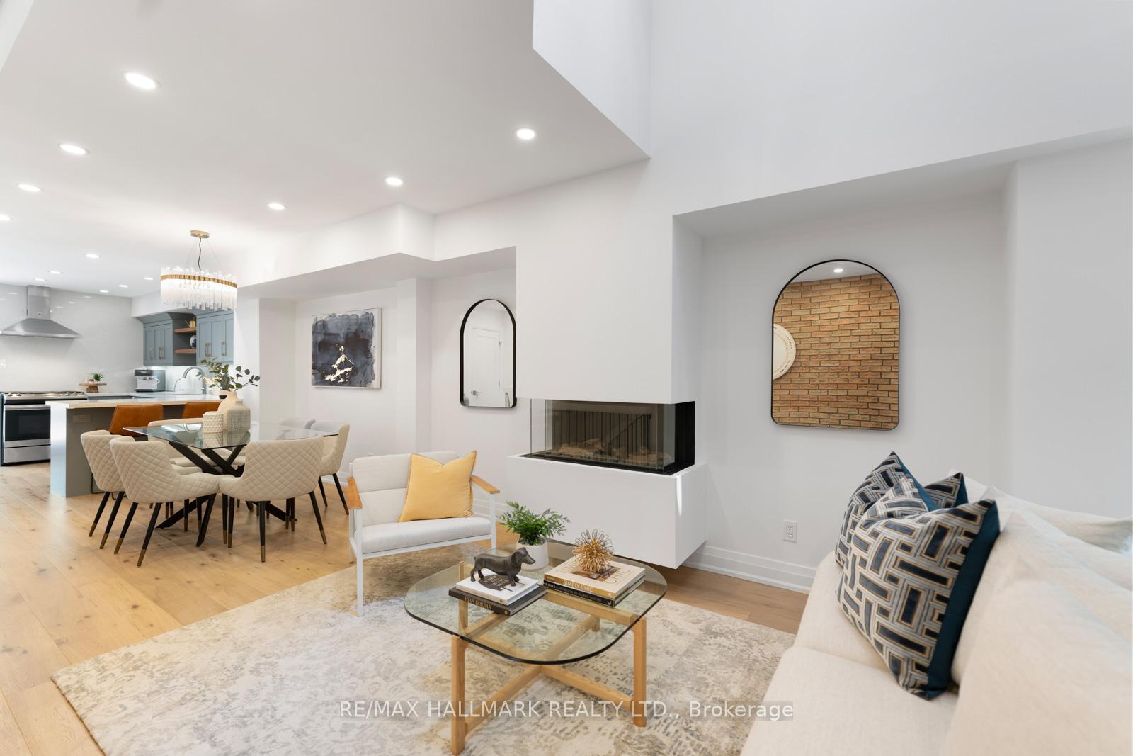 4 Bedrooms Condo at 95 Summerhill, Toronto For sale
