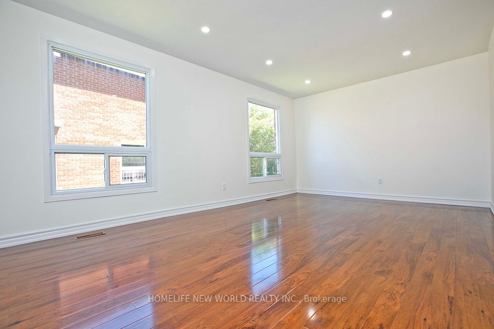 5 Hendon Road, Markham, ON L3R 6Z9