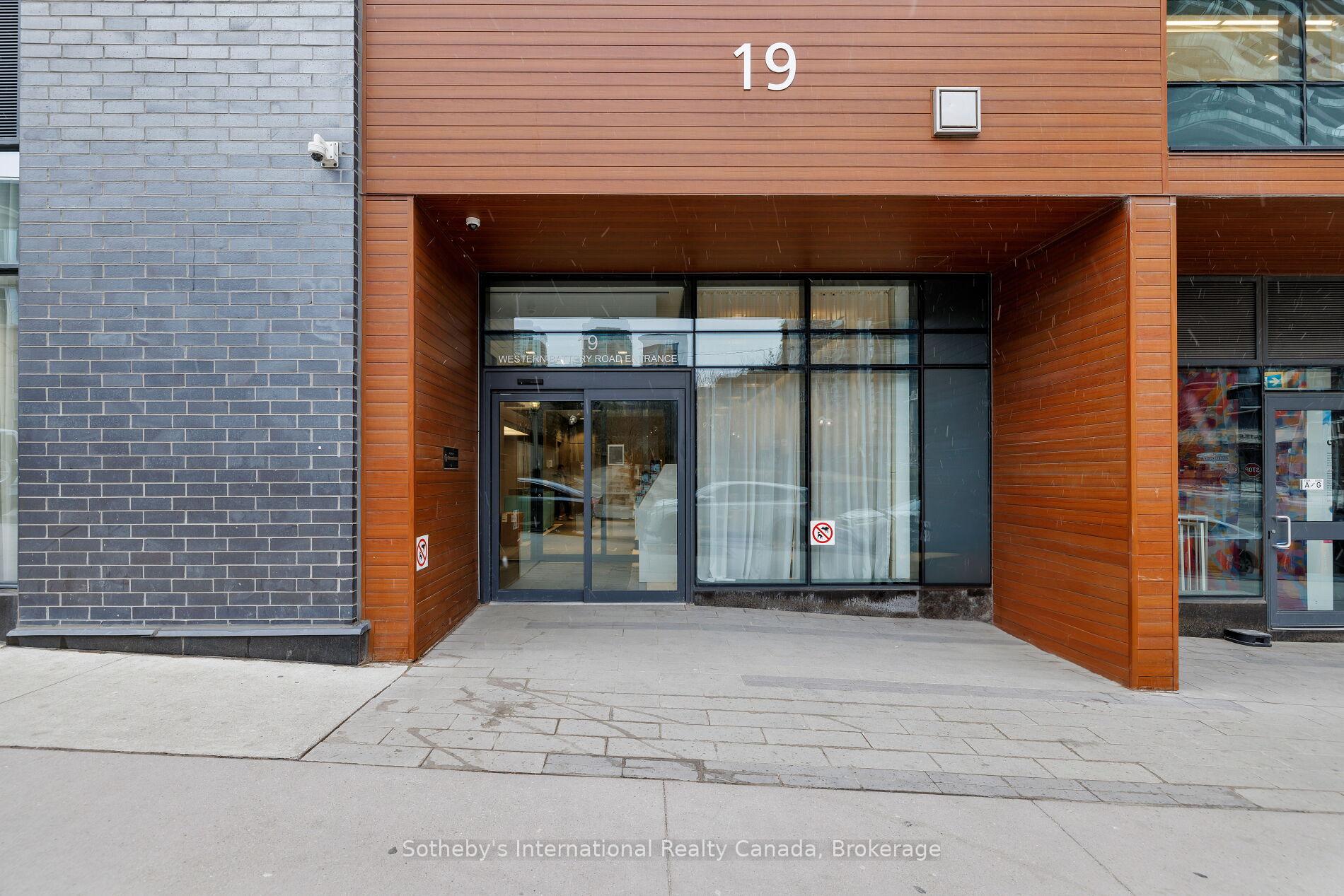3 Bedrooms Condo at 19 Western Battery,  Toronto For sale