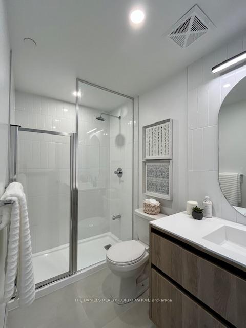 3 Bedrooms Condo at 7950 Bathurst, Vaughan For sale