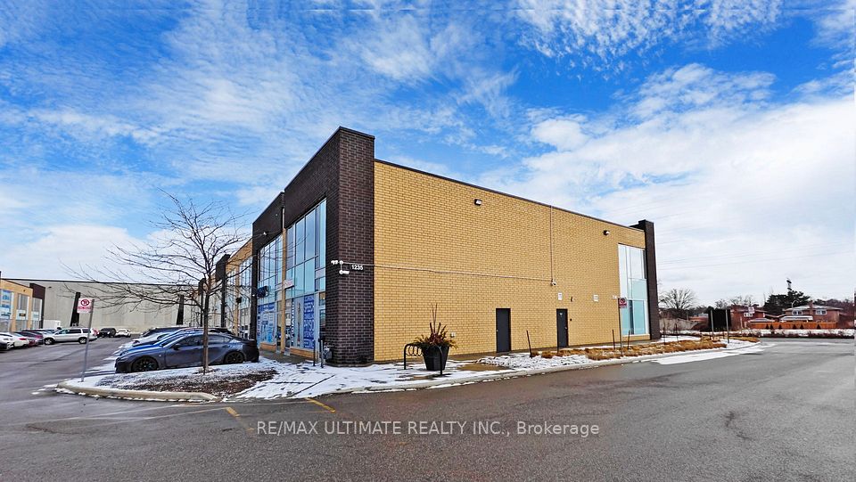 1235 Queensway