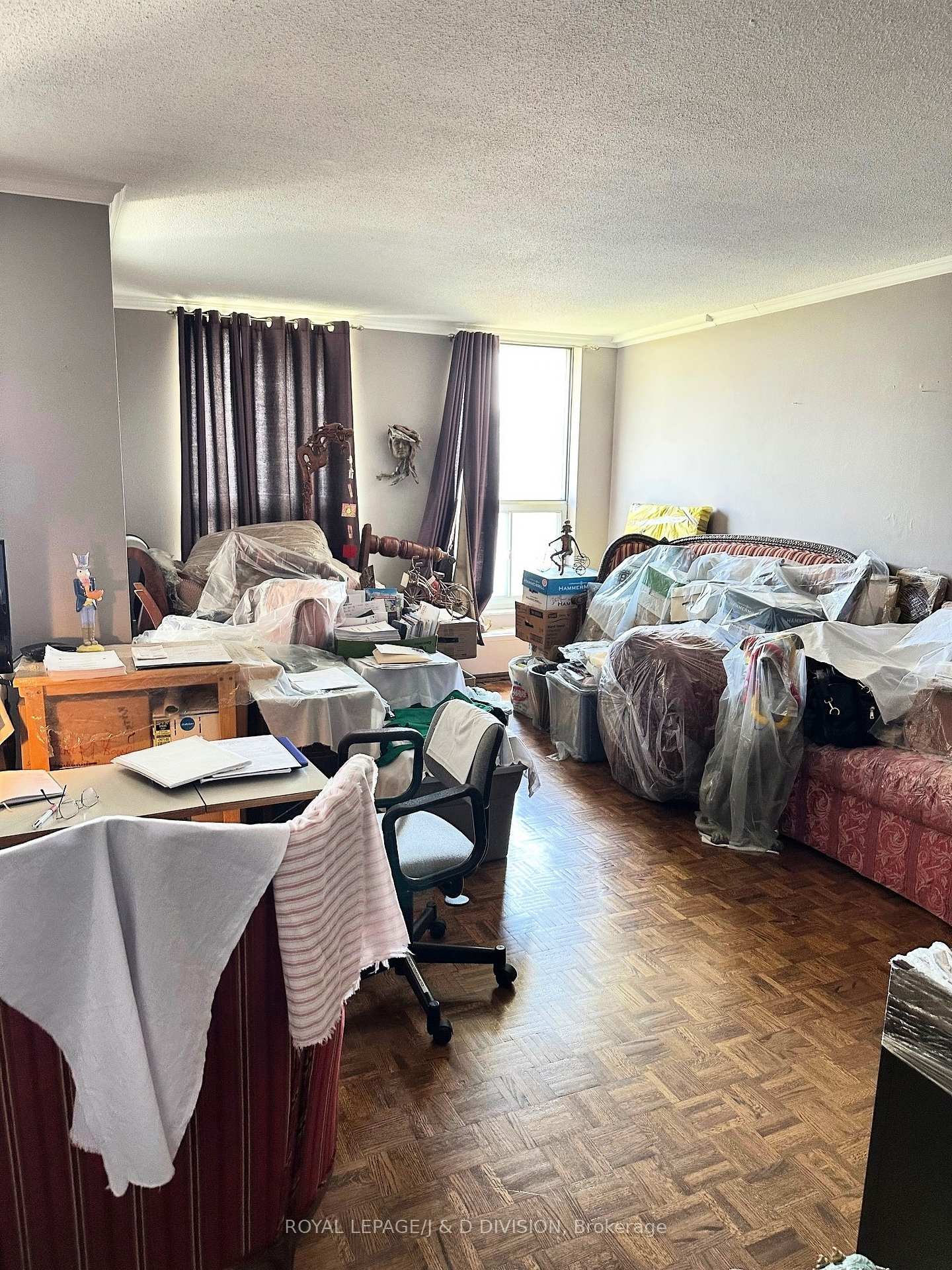 3 Bedrooms Condo at 130 Neptune, Toronto For sale