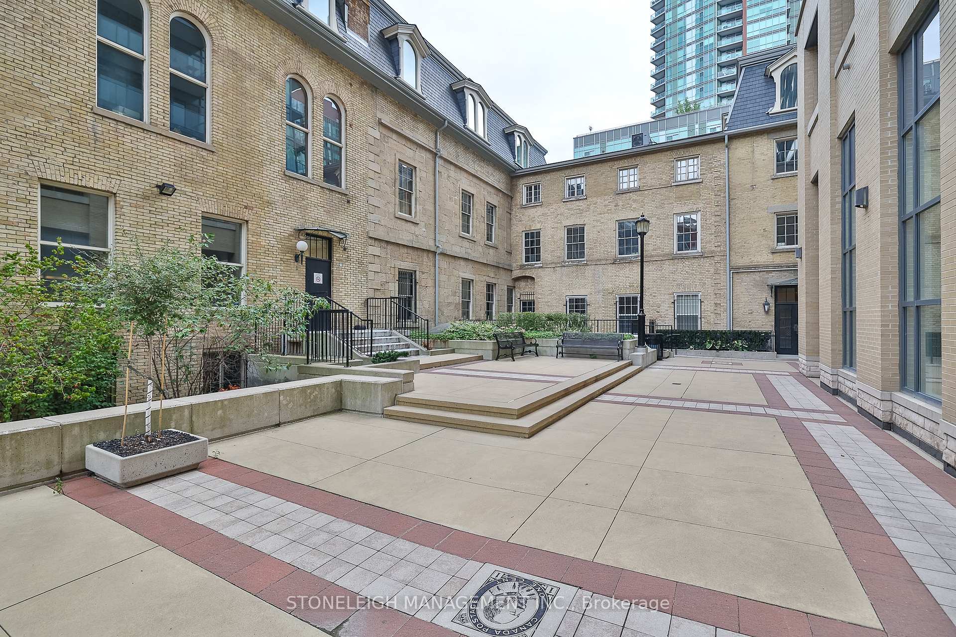 2 Bedrooms Condo at 105 George,  Toronto For sale