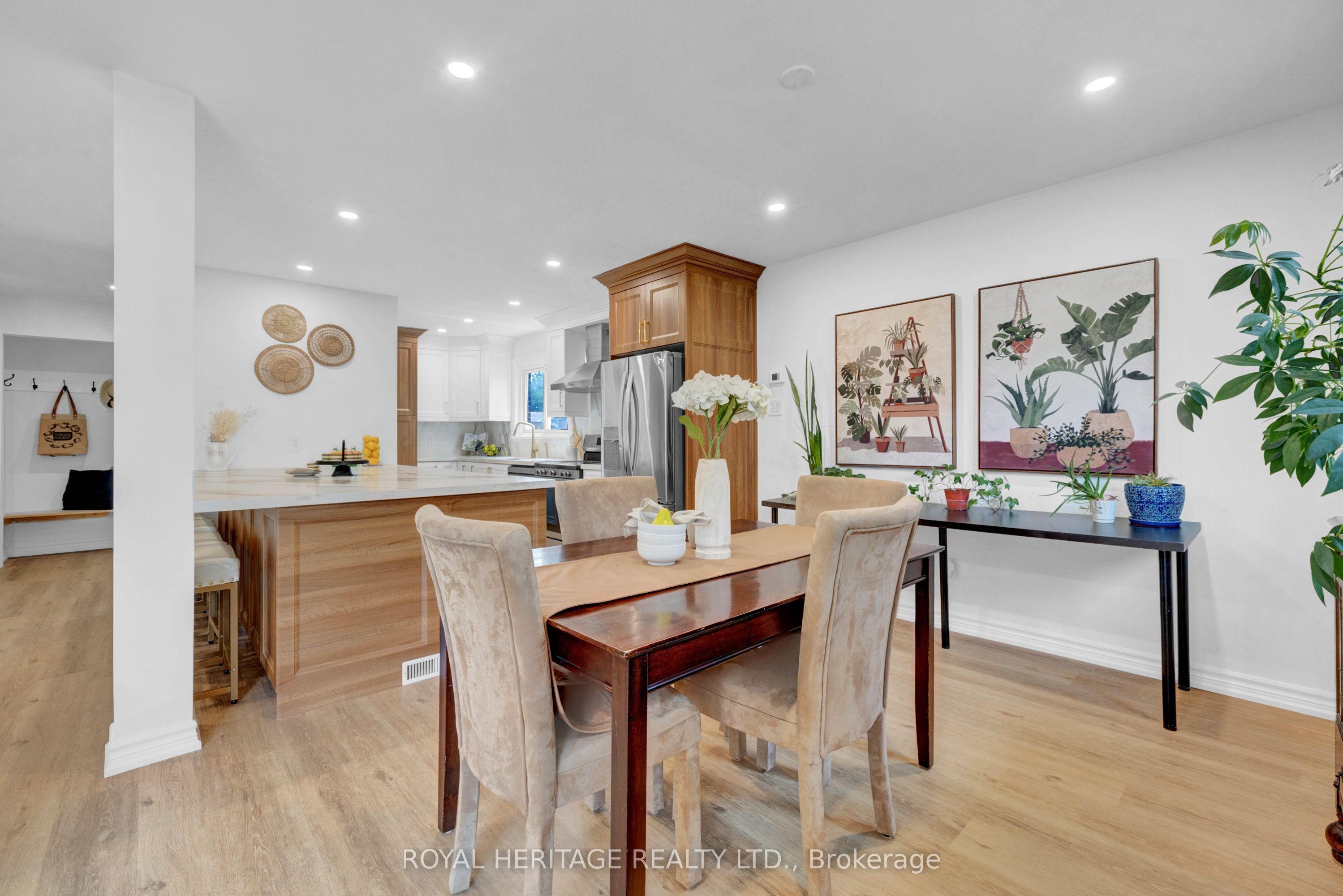 557 Berwick Crescent