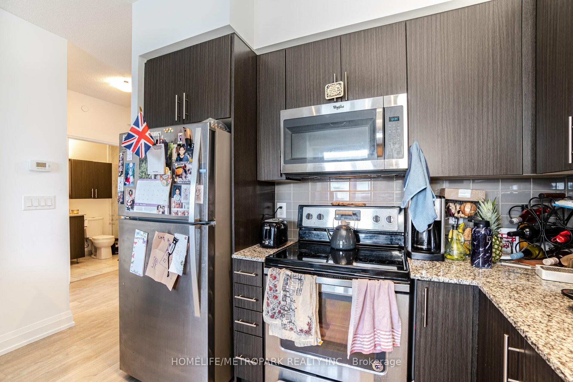 2 Bedrooms Condo at 3600 Highway 7,  Vaughan For sale