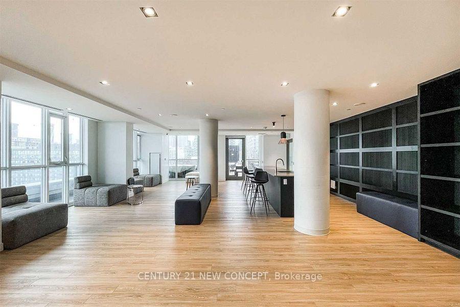 4 Bedrooms Condo at 120 Parliament, Toronto For sale