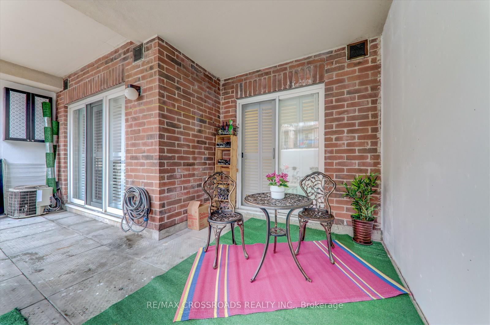 3 Bedrooms Condo at 3047 Finch, Toronto For sale
