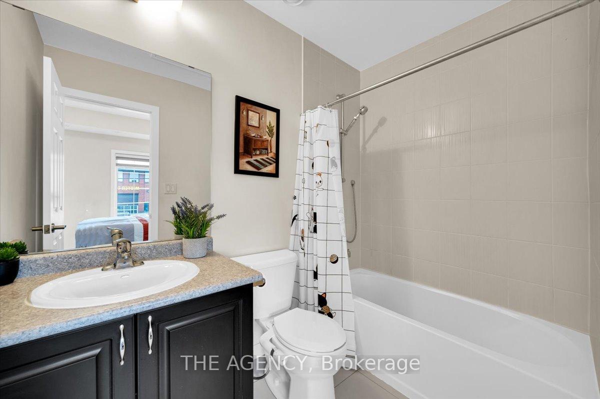 2 Bedrooms Condo at 7 Forbes, Toronto For sale