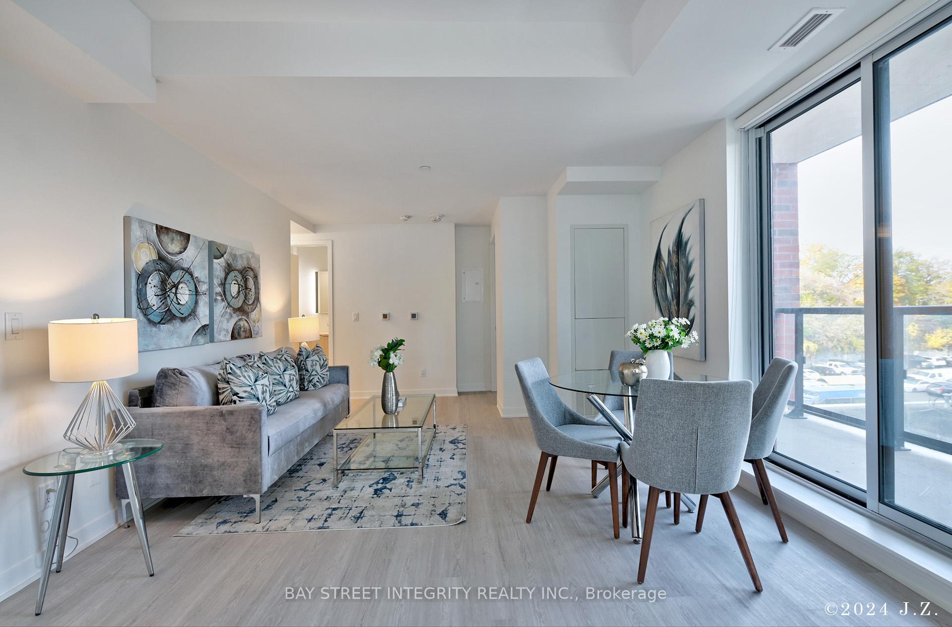 3 Bedrooms Condo at 185 Alberta, Toronto For sale