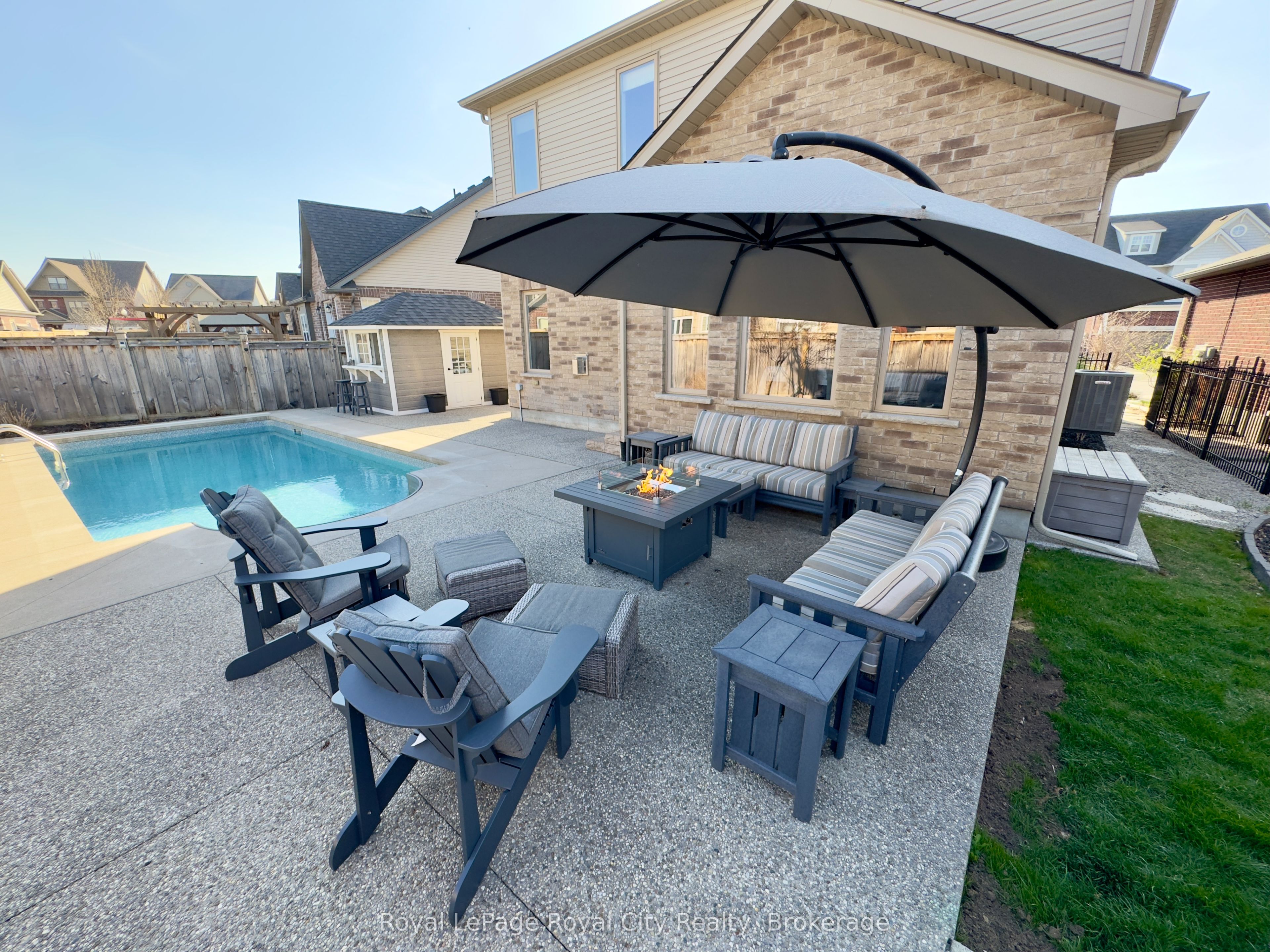 213 Tremaine Crescent