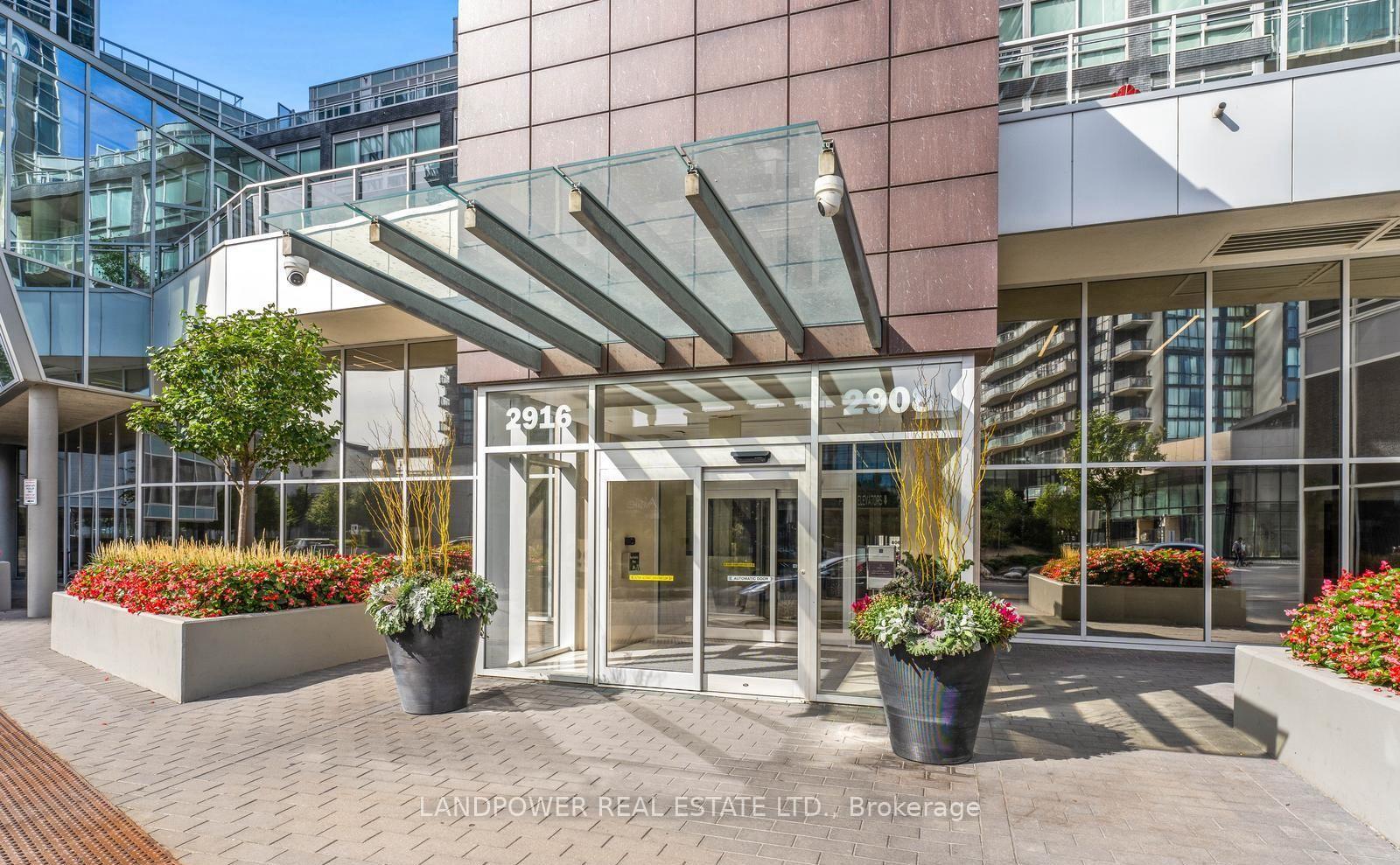 2 Bedrooms Condo at 2908 Highway 7, Vaughan For sale