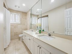 32 Rosebury Lane