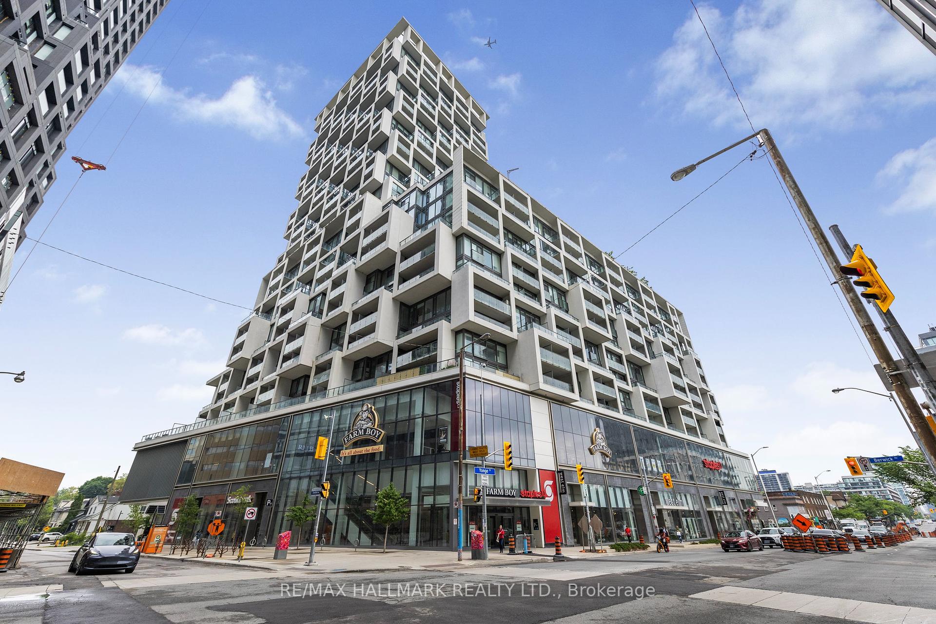 2 Bedrooms Condo at 5 Soudan, Toronto For sale