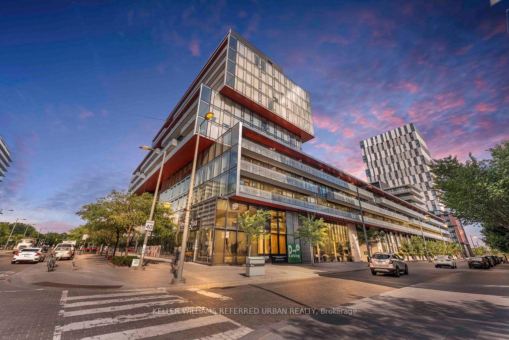 3 Bedrooms Condo at 35 Rolling Mills, Toronto For sale