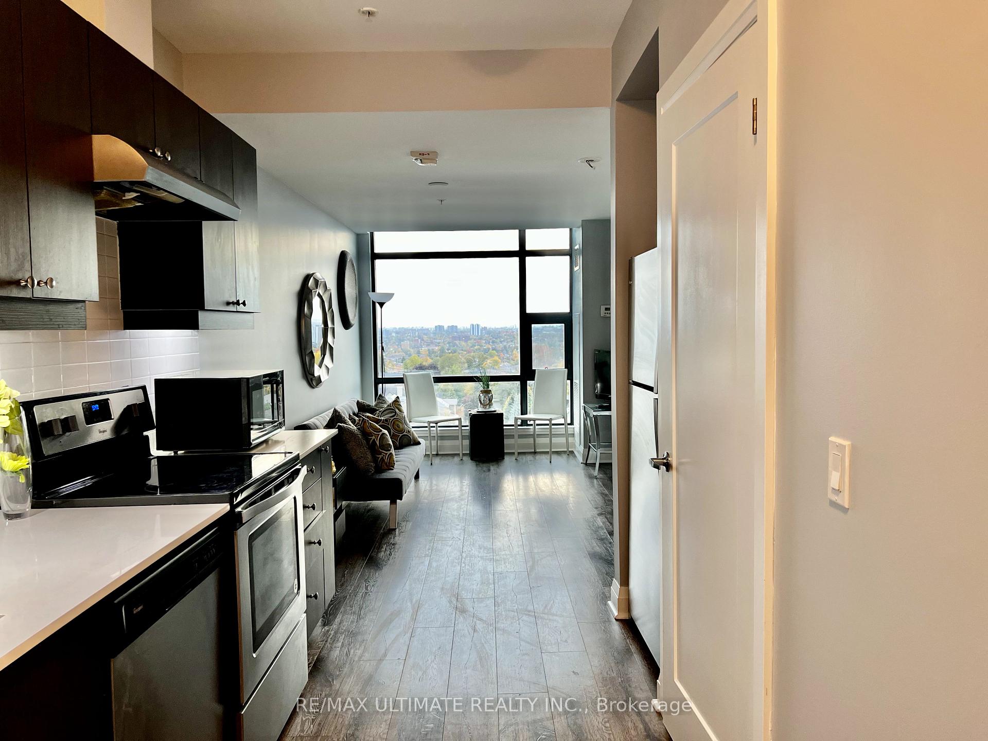 1 Bedroom Condo at 2522 Keele,  Toronto For sale