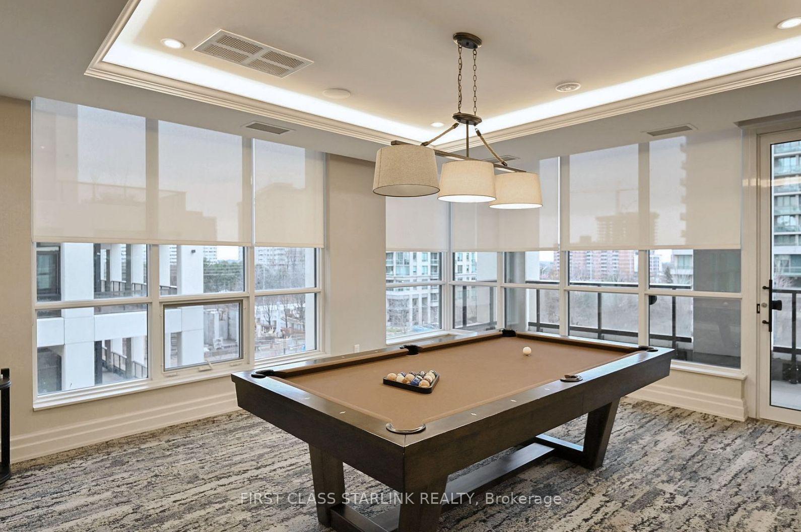 2 Bedrooms Condo at 36 Elm, Mississauga For sale