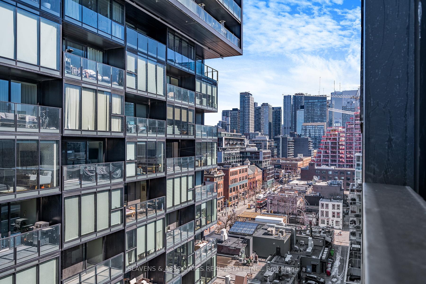 1 Bedroom Condo at 38 Stewart, Toronto For sale