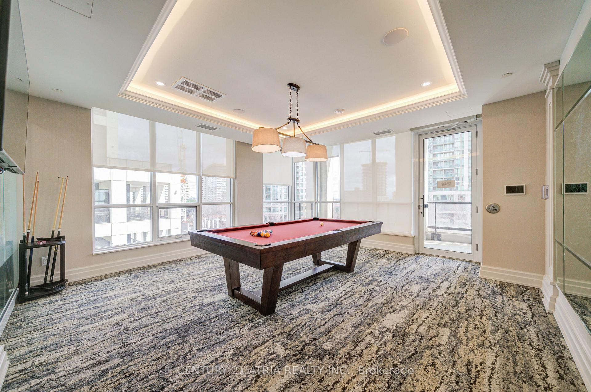 2 Bedrooms Condo at 36 Elm,  Mississauga For sale