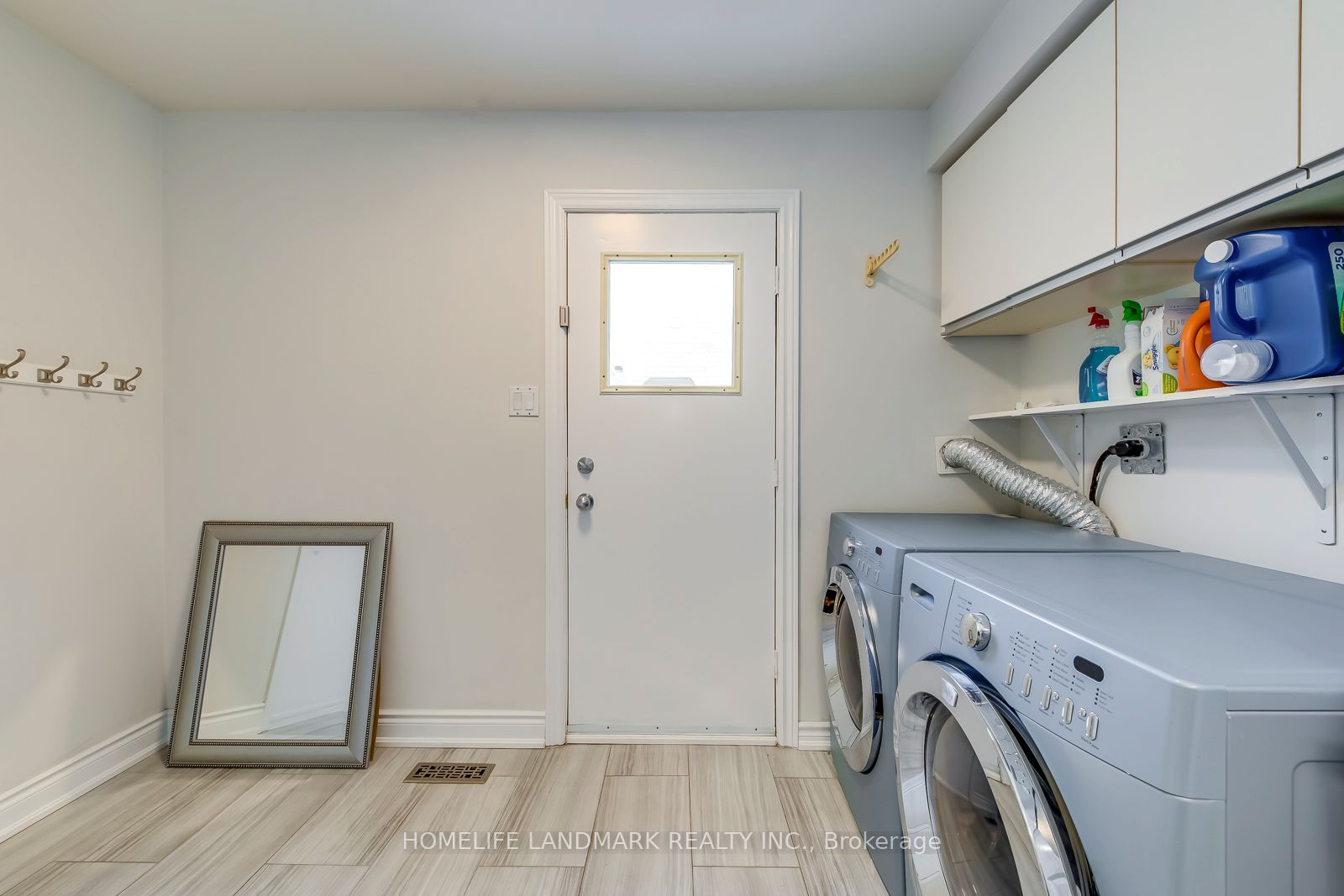 503 Blenheim Crescent