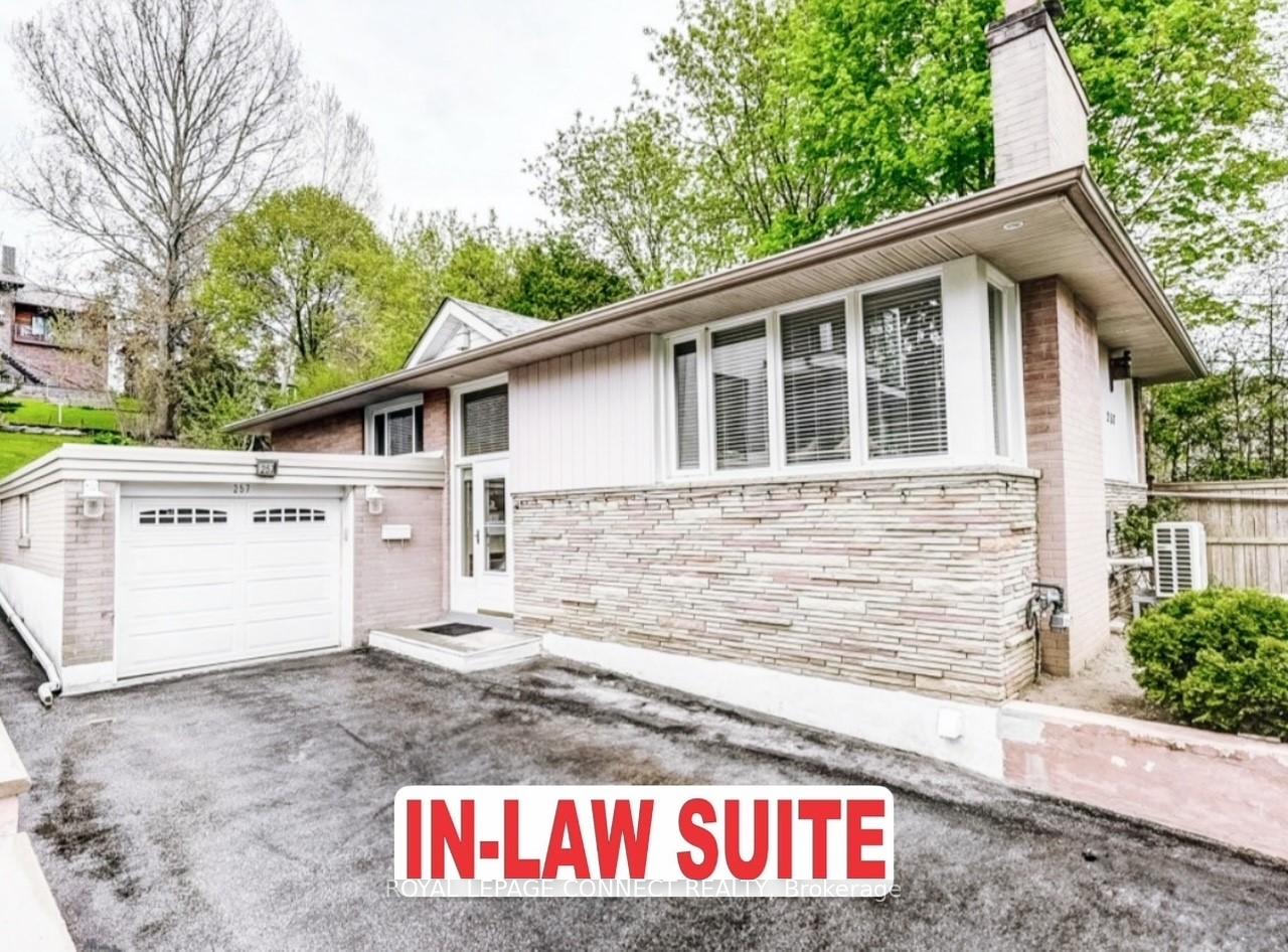 257 East Avenue, Toronto, ON M1C 2W2