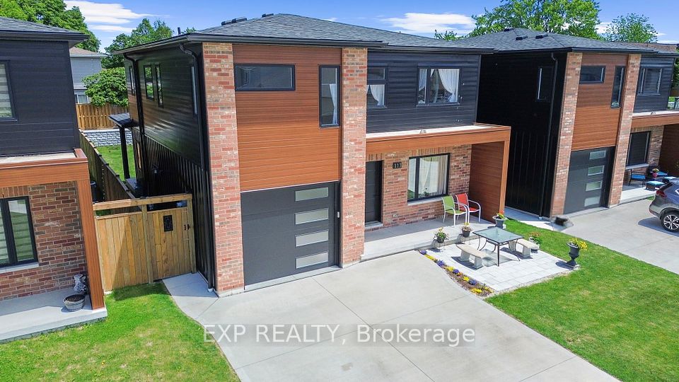 117 Churchill Park