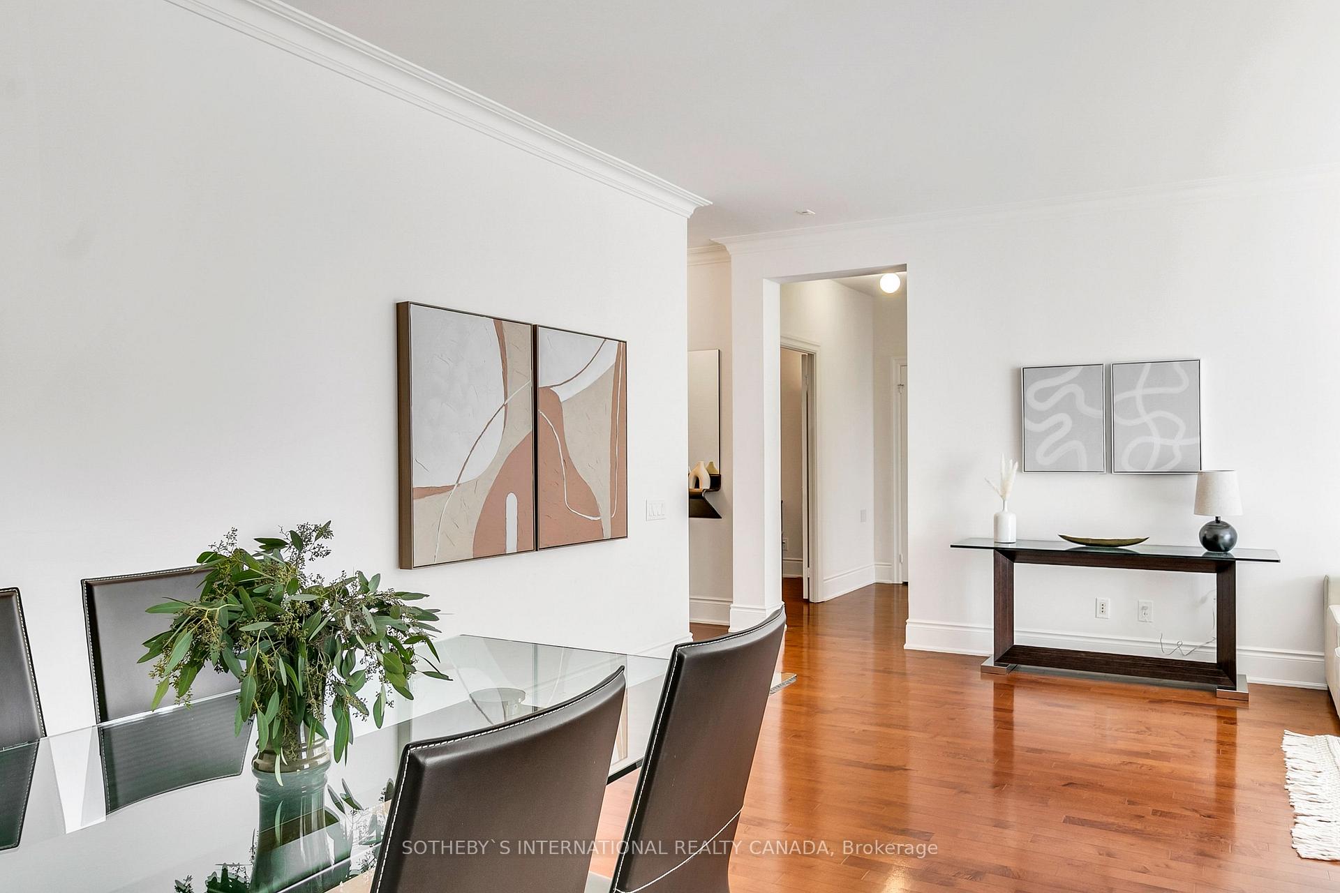 3 Bedrooms Condo at 55 Delisle,  Toronto For sale