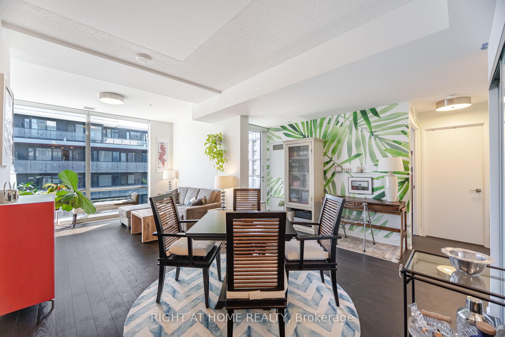 1 Bedroom Condo at 455 Front, Toronto For sale