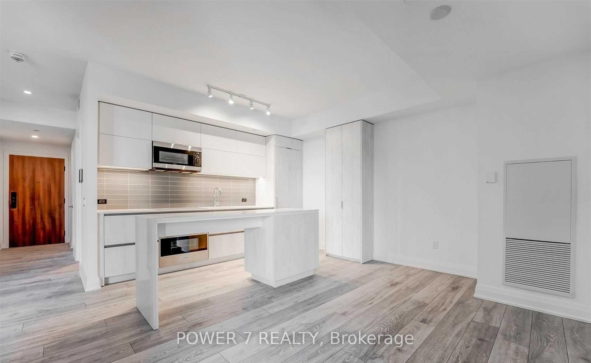 #1001 – 21 Park Street, Mississauga, ON L5G 1L7