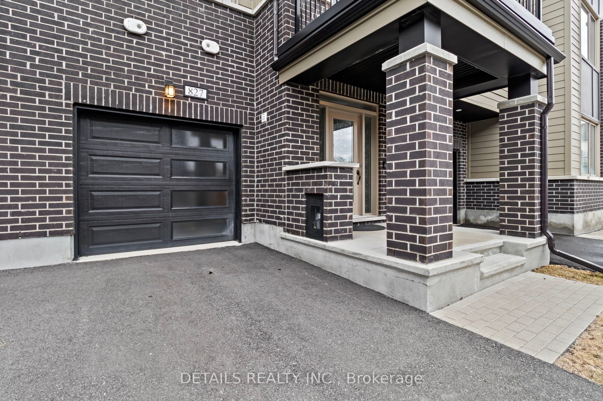 827 Kiniw Private, ManorParkCardinalGlenandArea, ON K1K 5A3
